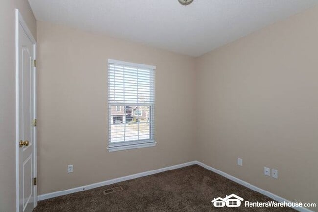Building Photo - 3 Bed 2.5 Bath Home For Rent In Shoal Cree...