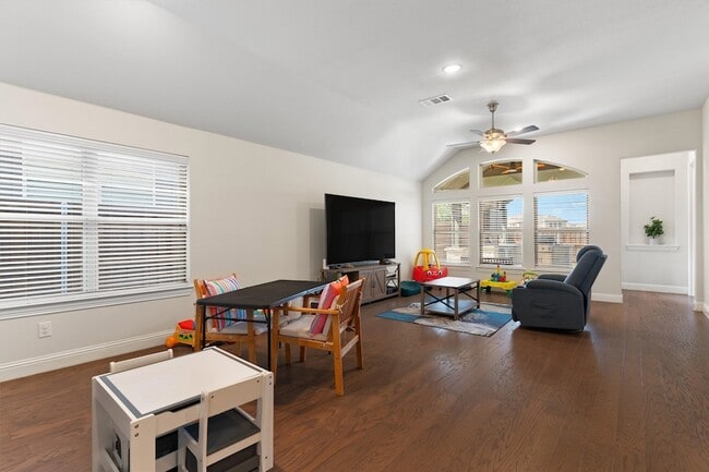 Building Photo - 1706 Celebration Ln