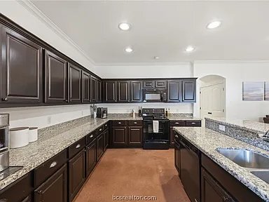 Building Photo - 3221 Papa Bear Dr