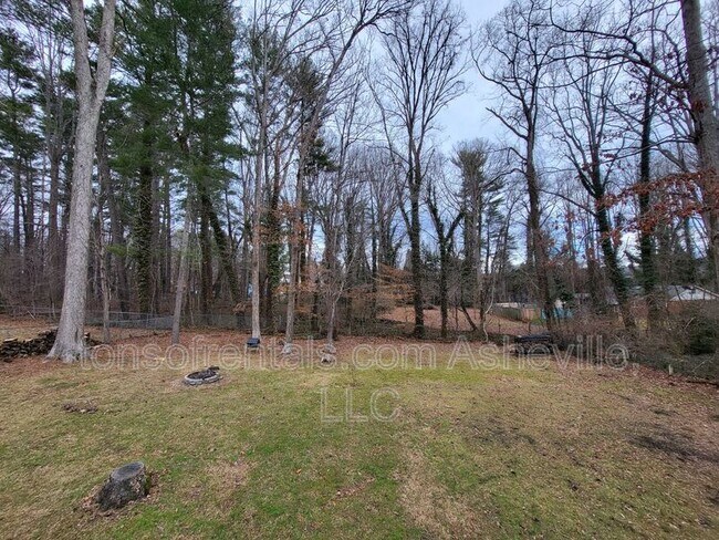 Building Photo - 128 White Oak Rd Ext