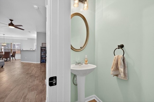 Building Photo - 256 Valley Xing