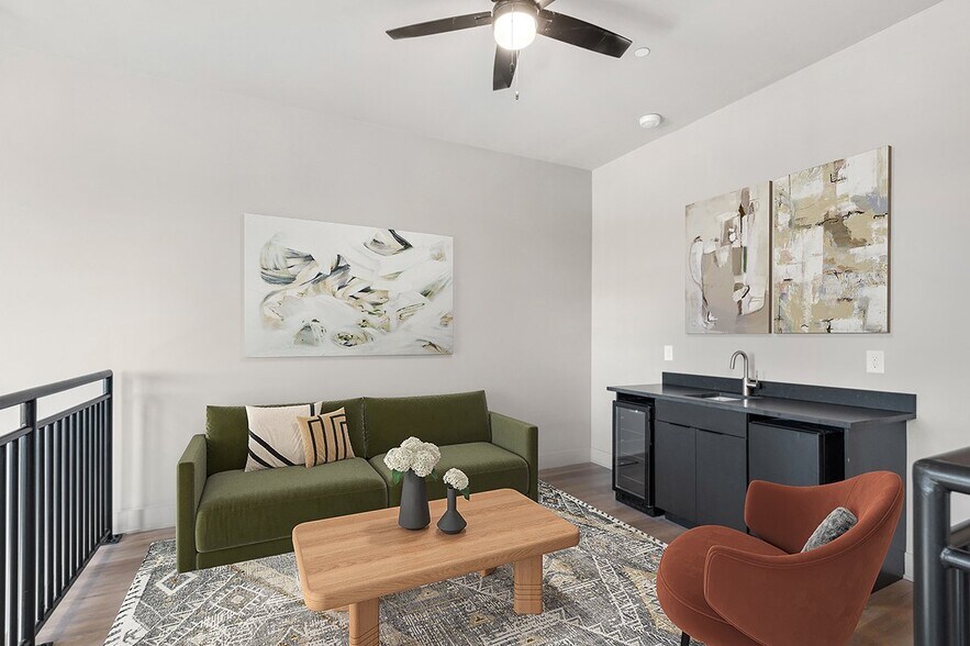 Building Photo - 1090 Haysboro Ave