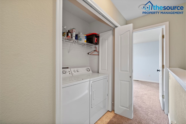 Building Photo - Charming 4 Bedroom 4 Bathroom Townhome in Desirable West Fort Collins!