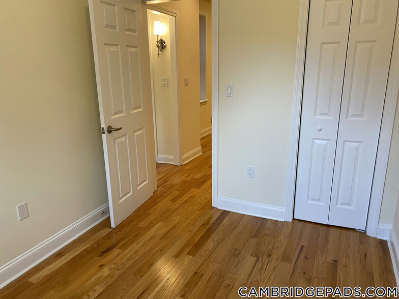 Building Photo - 3 Chauncy St