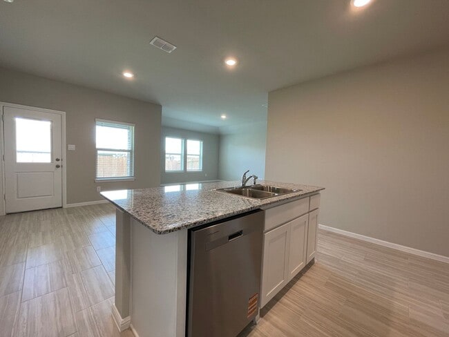 Building Photo - AVAILABLE NOW NEW CONSTRUCTION 3 BEDROOM 2...