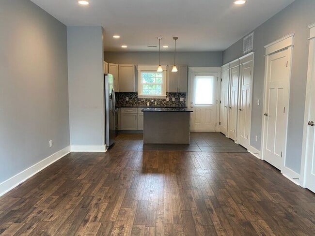Building Photo - East Nashville Townhome For Rent!