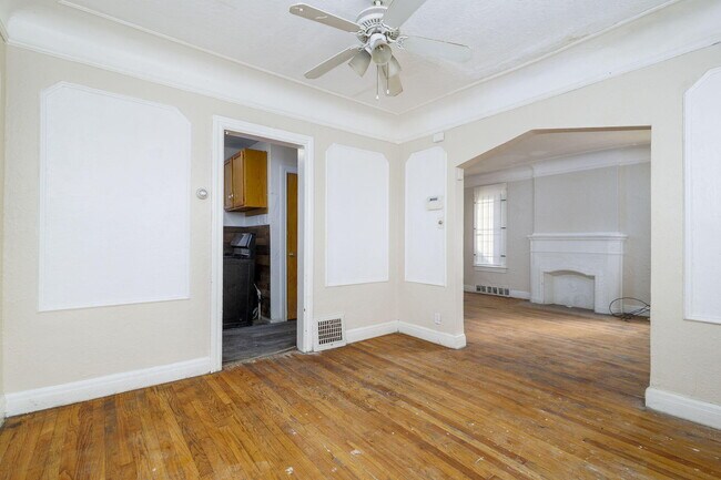 Building Photo - 13067 Wade St