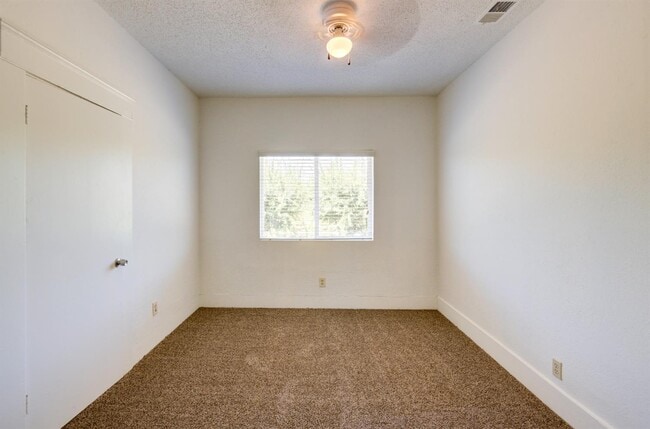 Building Photo - 2962 De Wolf Ave