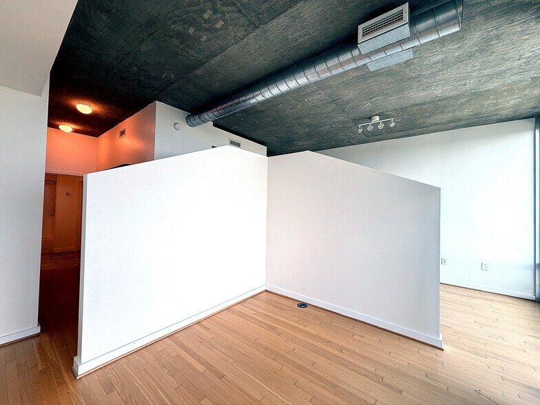 Building Photo - 923 Peachtree St NE