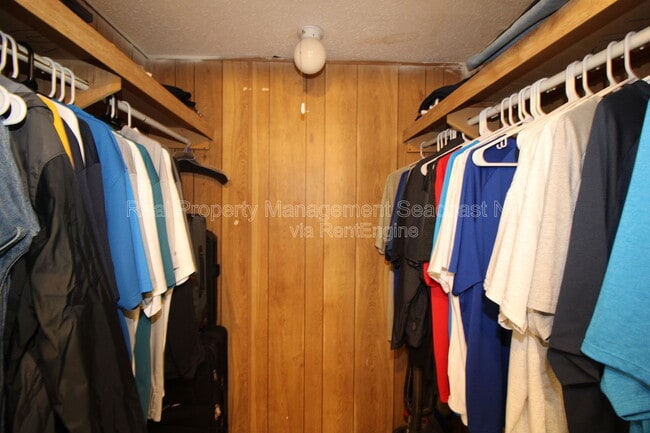 Building Photo - 997 NH-11