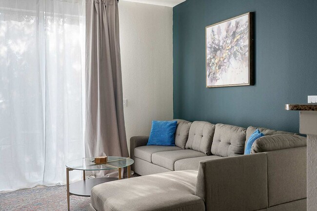 Building Photo - 13005 Meandering Way