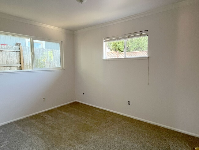 Building Photo - 302 Escalona Dr