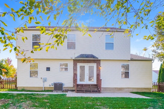 Building Photo - 5086 Sand Ct