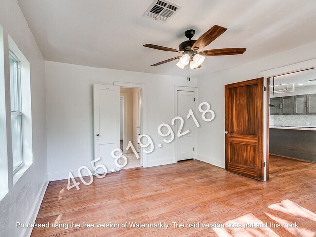 Building Photo - 2212 N Kelham Ave