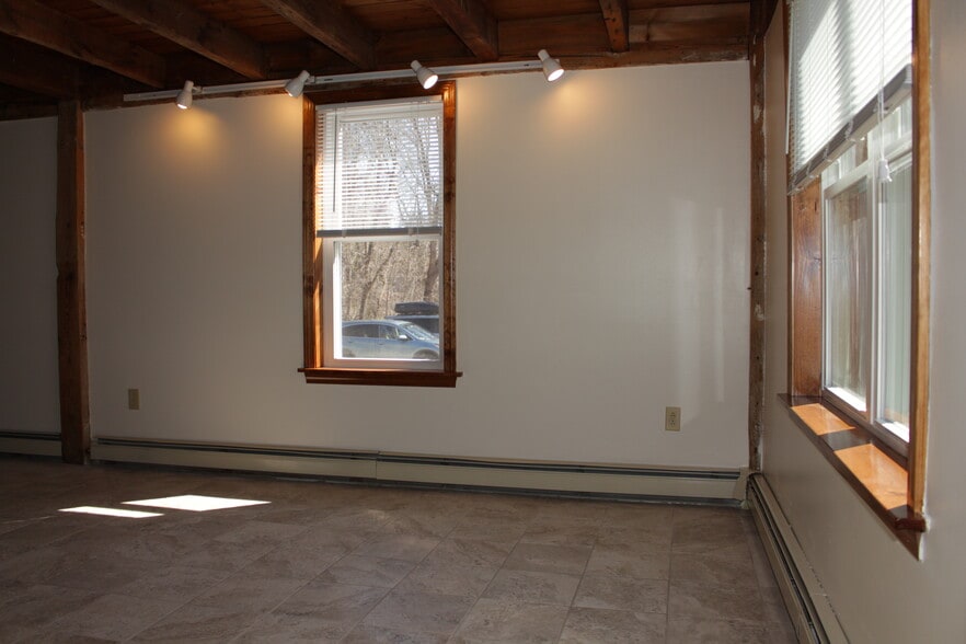 Living Room - 12 Willey St