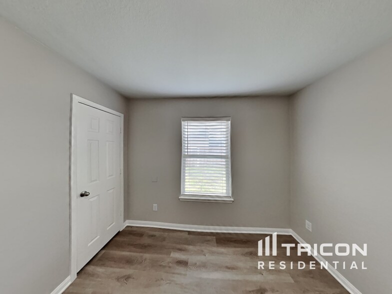 Building Photo - 308 Crooked Pine Court