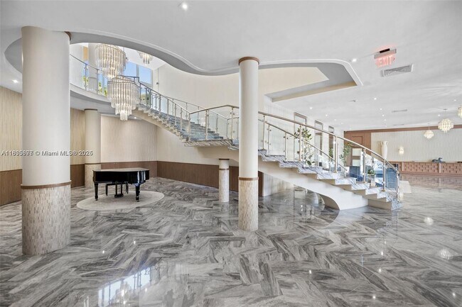 Building Photo - 5401 Collins Ave