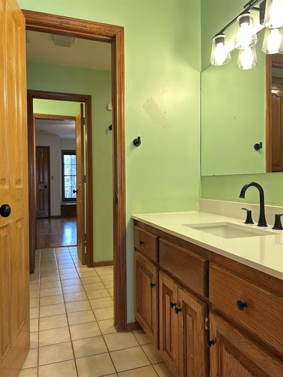 Building Photo - 3164 Katherine Ave