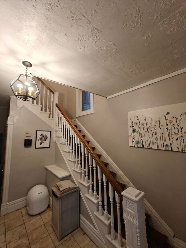 Building Photo - Charming 1BR Apartment in Owatonna