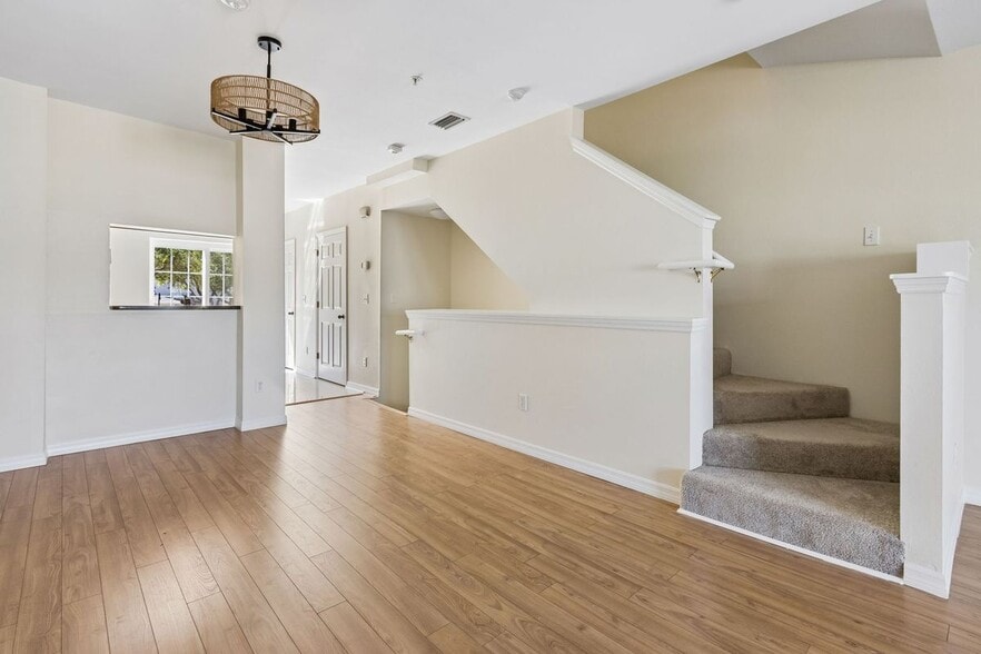 Building Photo - 506 N Liberty St