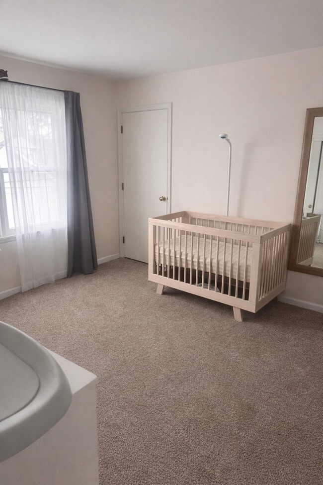 Building Photo - 580 Ivy Ct