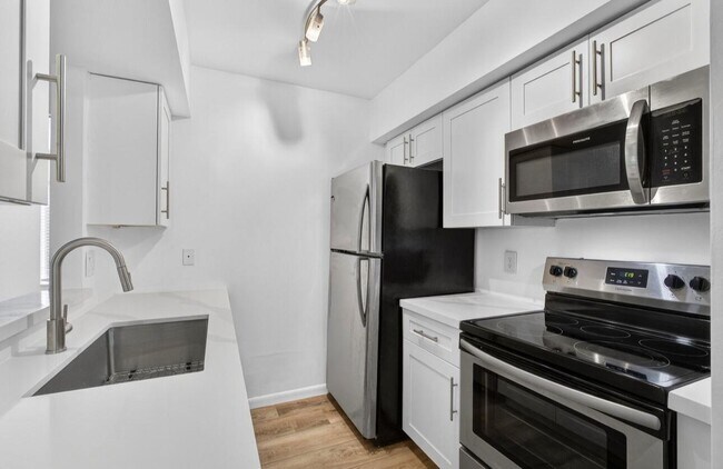 Building Photo - 6258 Chasewood Dr