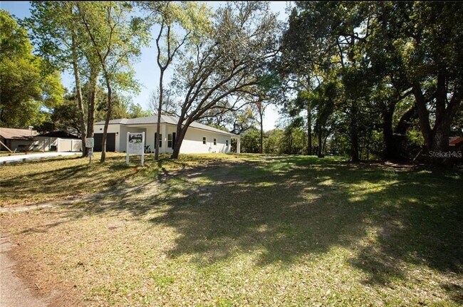 Building Photo - 9445 Eldridge Rd