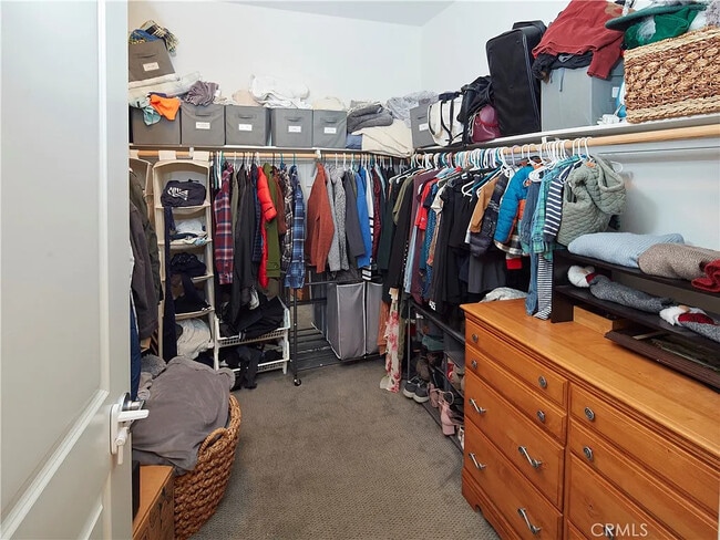 Building Photo - Spacious 1-Bedroom with 2 Baths + Balcony, In-Unit Laundry, Pool & Parking in Hawthorne