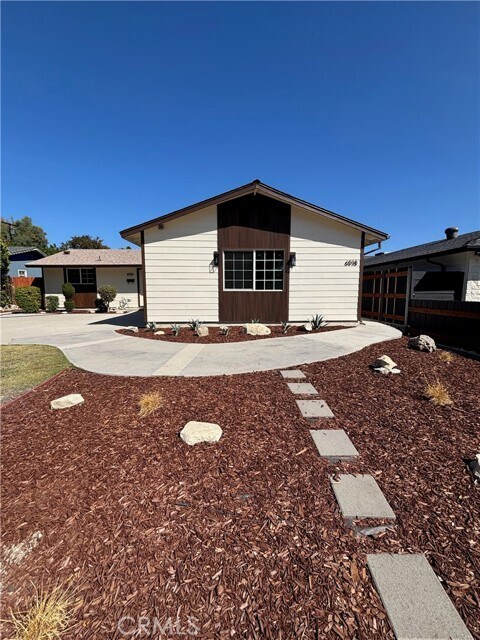 Building Photo - 6520 Debs Ave