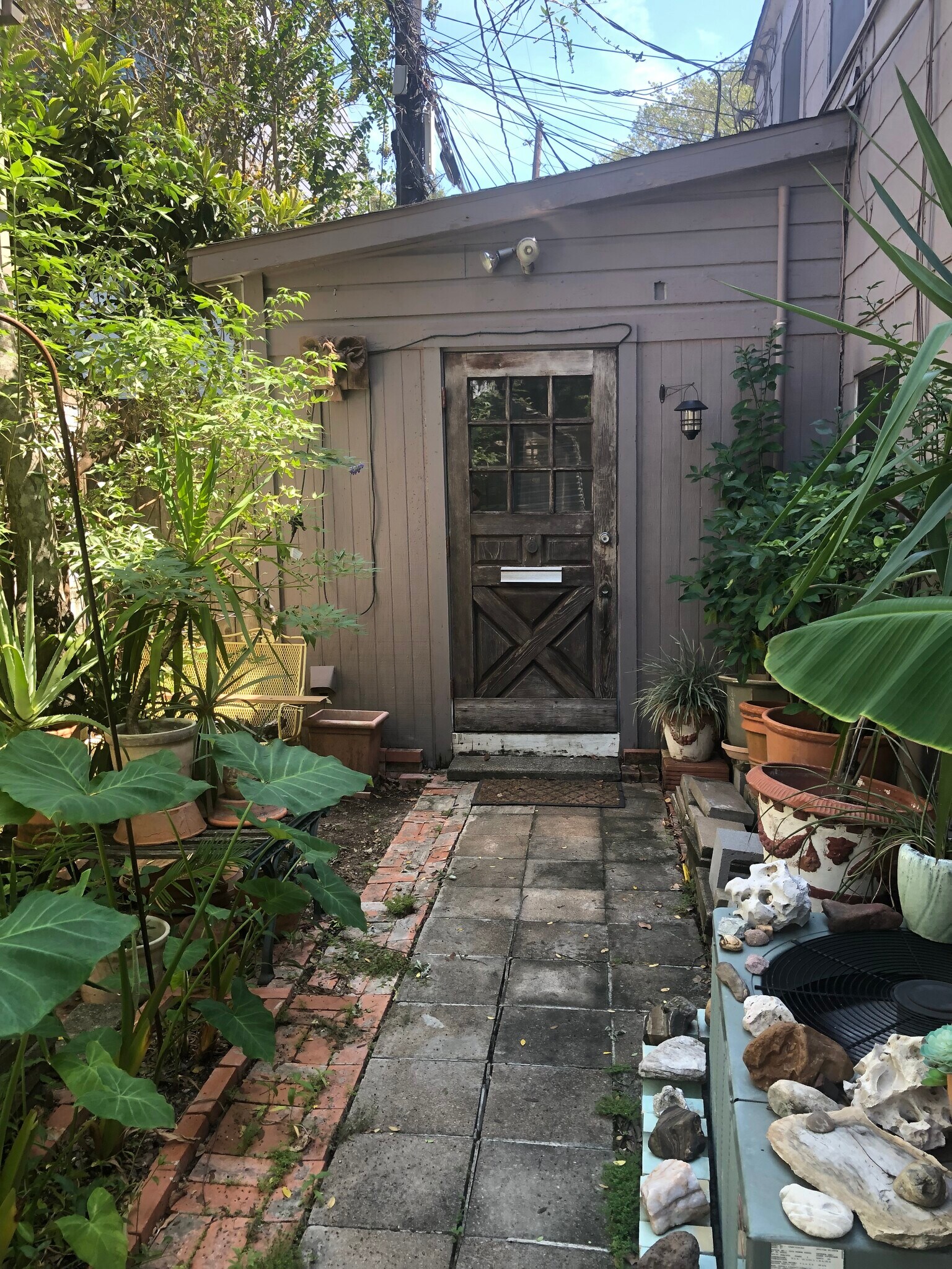 Laundry Room - 1806 Banks St