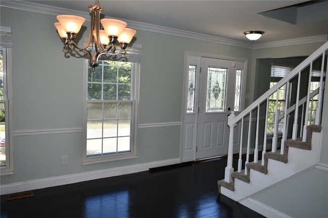 Building Photo - 16407 Westglen Farms Dr
