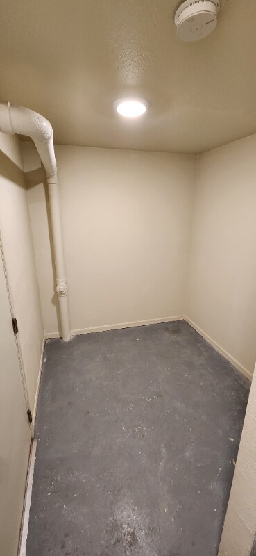 Building Photo - 10085 W Lisbon Ave