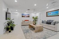 Building Photo - 244 Greymon Dr