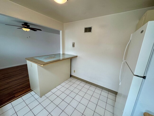 Building Photo - Charming 2 Bed 1.5 Bath in Gibsonia!