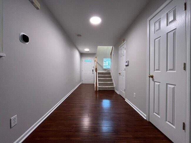 Building Photo - 11146 Saintsbury Pl