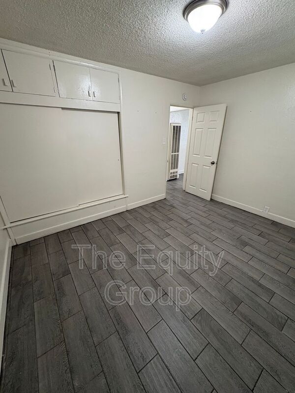 Building Photo - 340 S Blackstone St