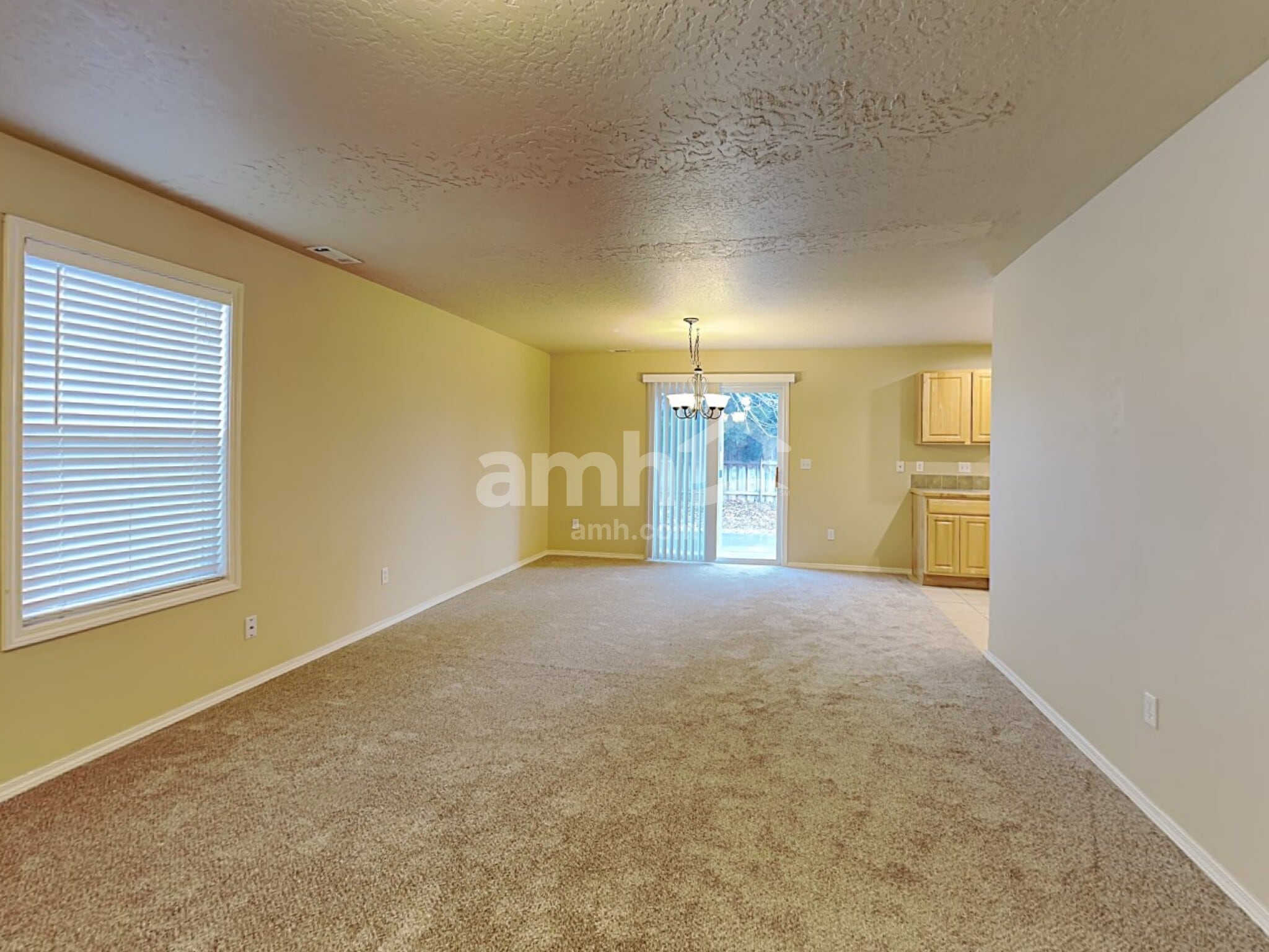 Building Photo - 6360 S White Cliff Ave