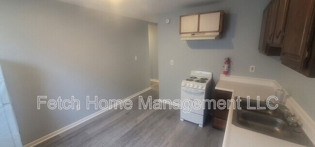 Building Photo - 3 N Main St