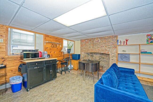 Building Photo - 90 Madison Ave