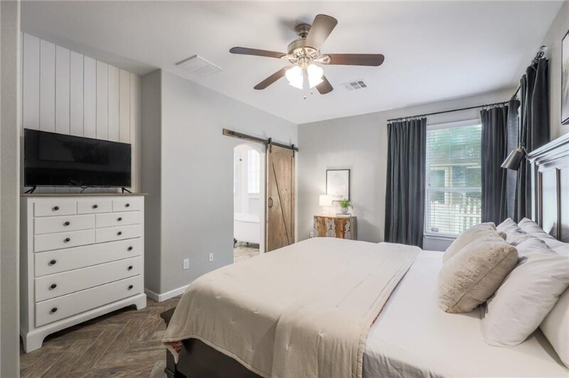 Building Photo - 529 Trinity Bend