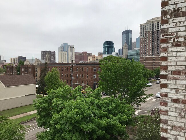view of downtown from unit balcony - 1501 Portland Ave