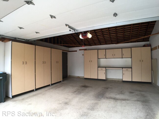 Building Photo - 2 br, 2.5 bath House - 2507 Exeter Square ...