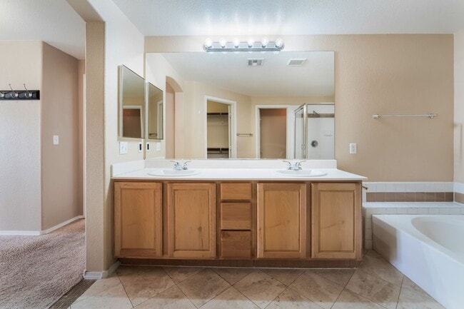 Building Photo - Beautiful, upgraded 2 story townhouse unit...