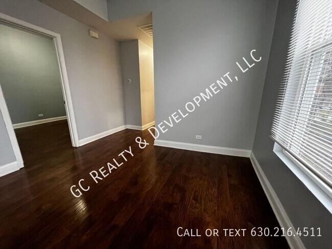 Building Photo - 7642 S Normal Ave