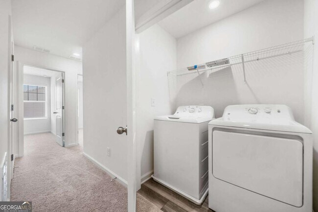 Building Photo - 100 Saginaw Ct