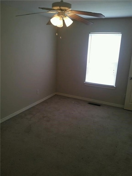 Building Photo - 263 Graystone Cir