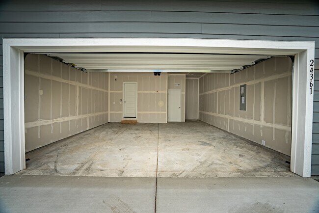 Building Photo - 24361 E Harrier Lp