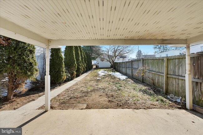 Building Photo - 430 E Main St