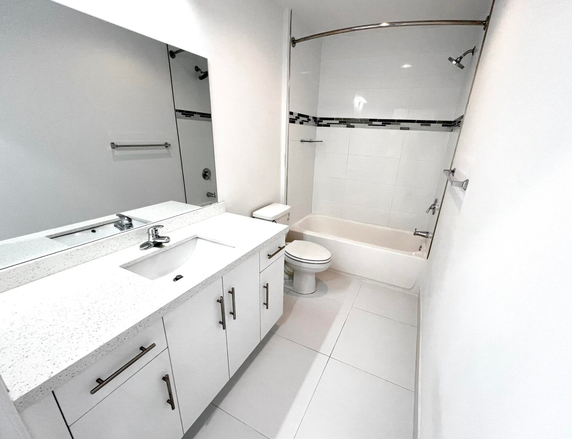 Building Photo - 2651 NE 212th Ter