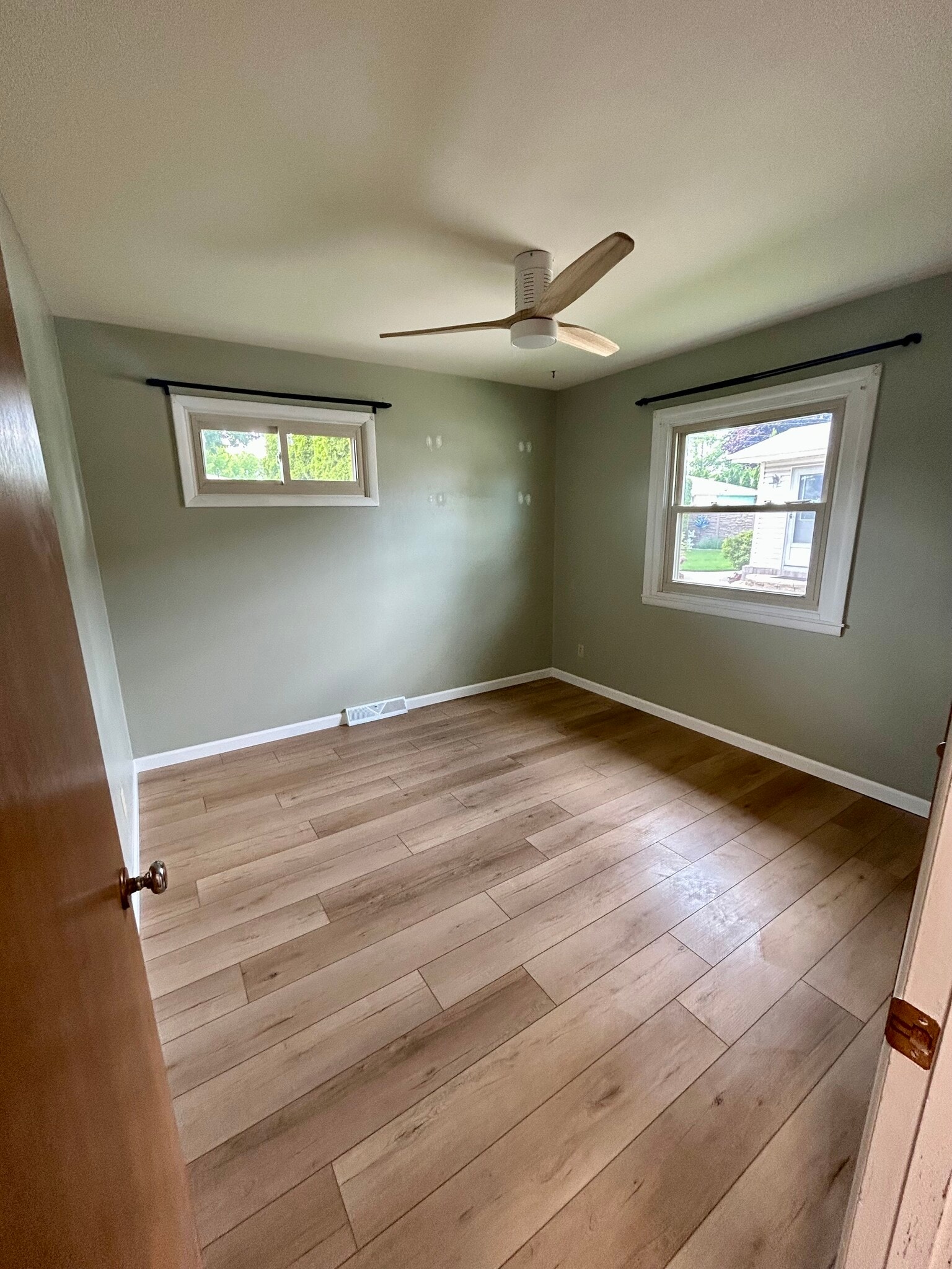 Bedroom #2 - 2832 S 11th Pl